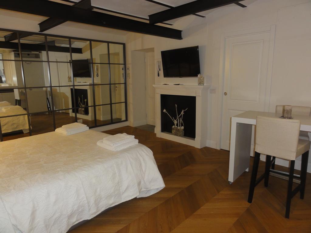 Corso In Florence Apartment Bilik gambar
